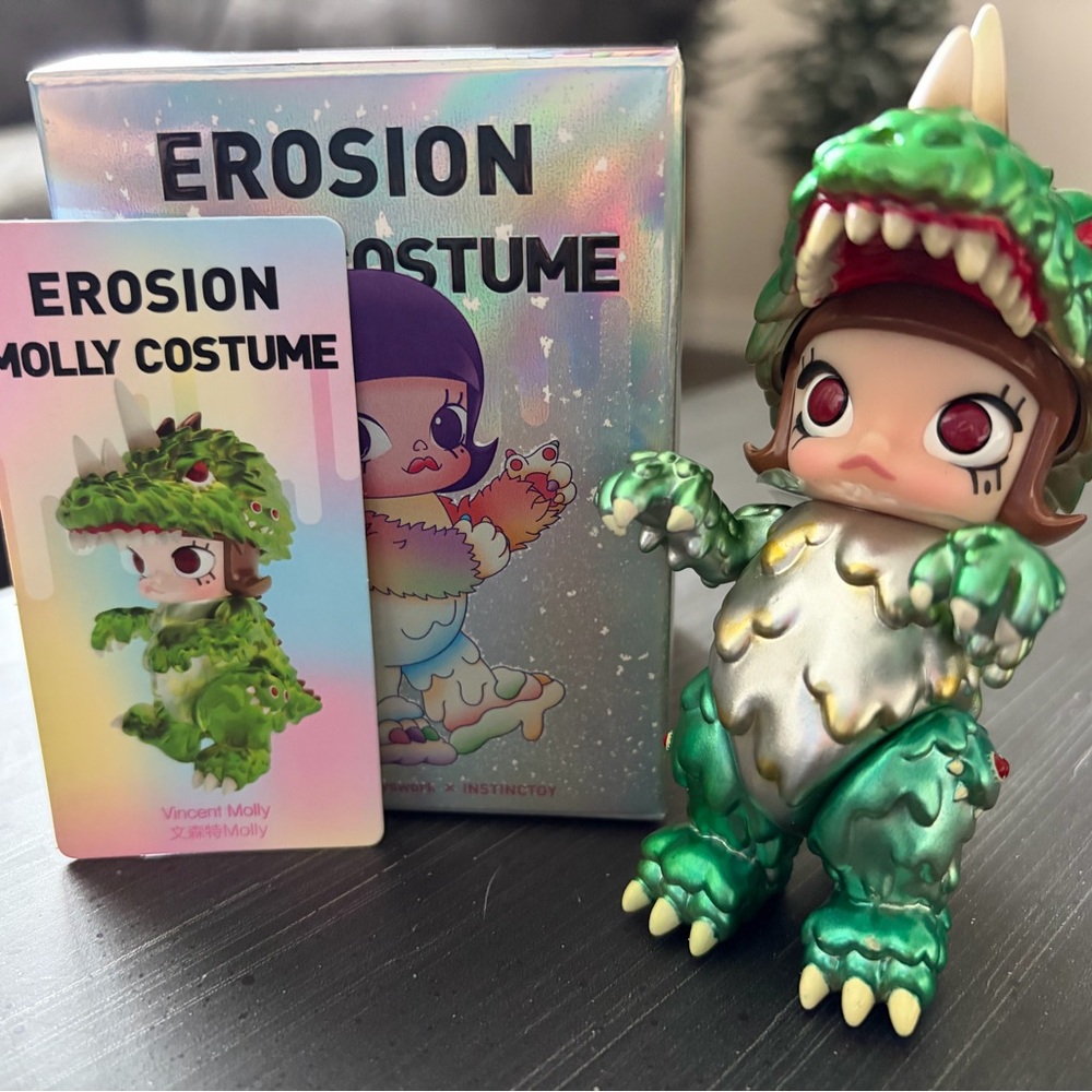 Erosion Molly Costume “Vincent” - Picture 2 of 4